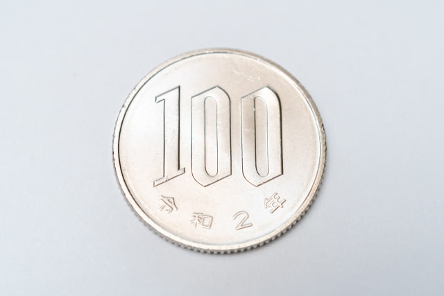 100円