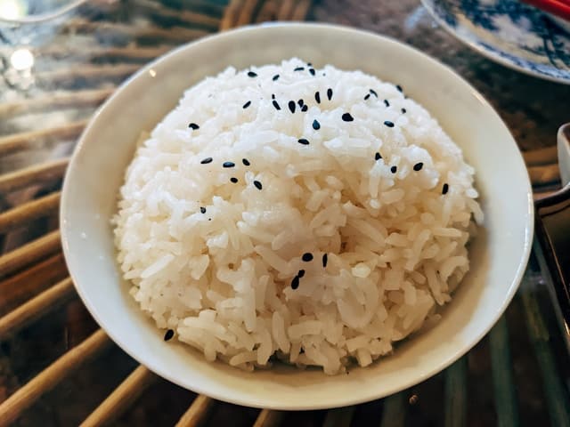 冷蔵したご飯が食べられるかどうかの見分け方